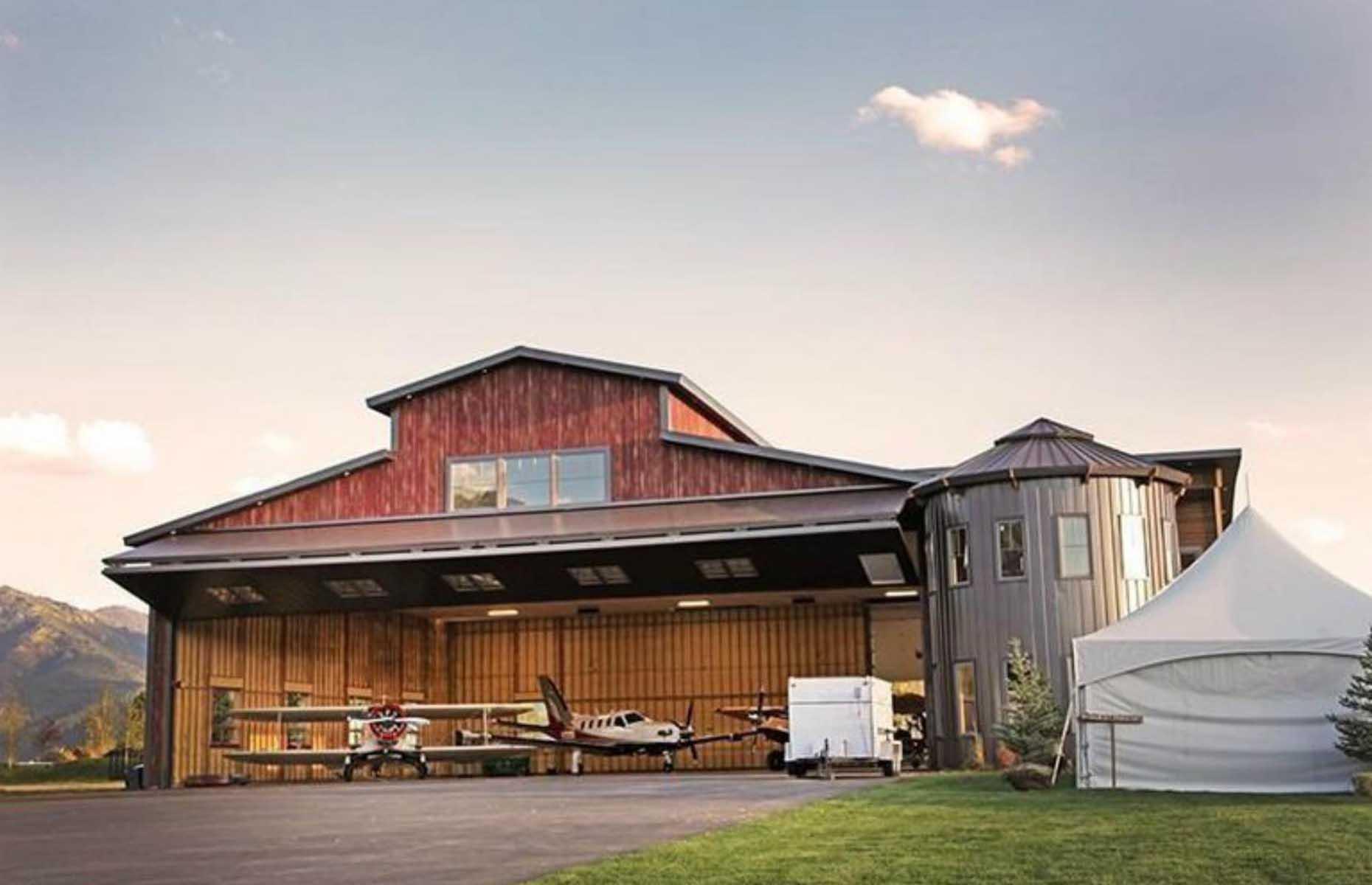Aviation abodes: You won't believe people live inside these hangar homes
